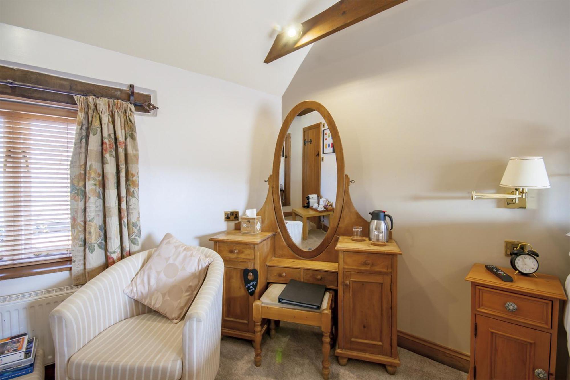 Hotel Sebastians Oswestry Habitación foto
